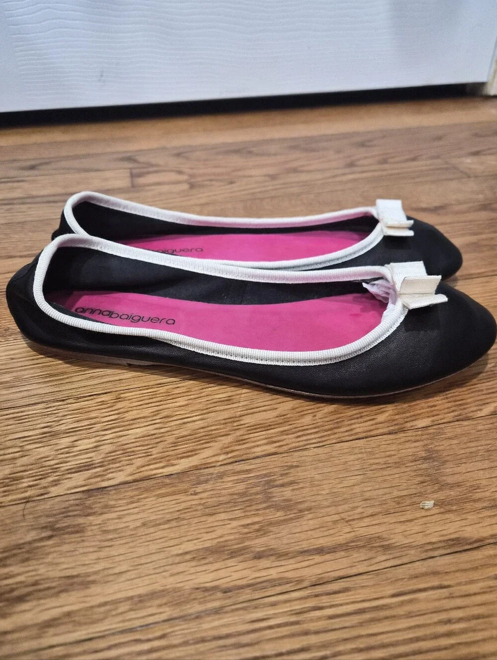 Anna‎ Baiguera Black Soft Leather Ballet Flats White Bow Trim EU 40 Italy